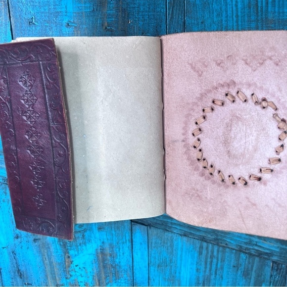 Handmade Leather Journal - Picture 12 of 16
